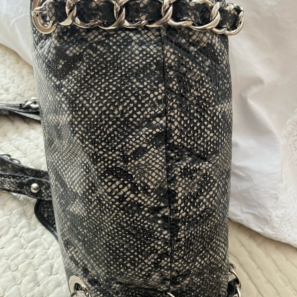 Stuart Weitzman snake print satchel VGUC - Picture 4 of 14